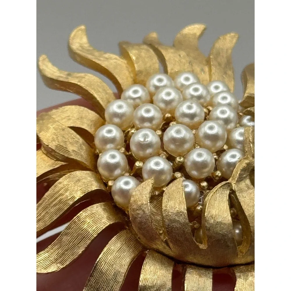 Vintage Crown Trifari Brooch Gold Tone Sunflower Flower Faux Pearl Pin